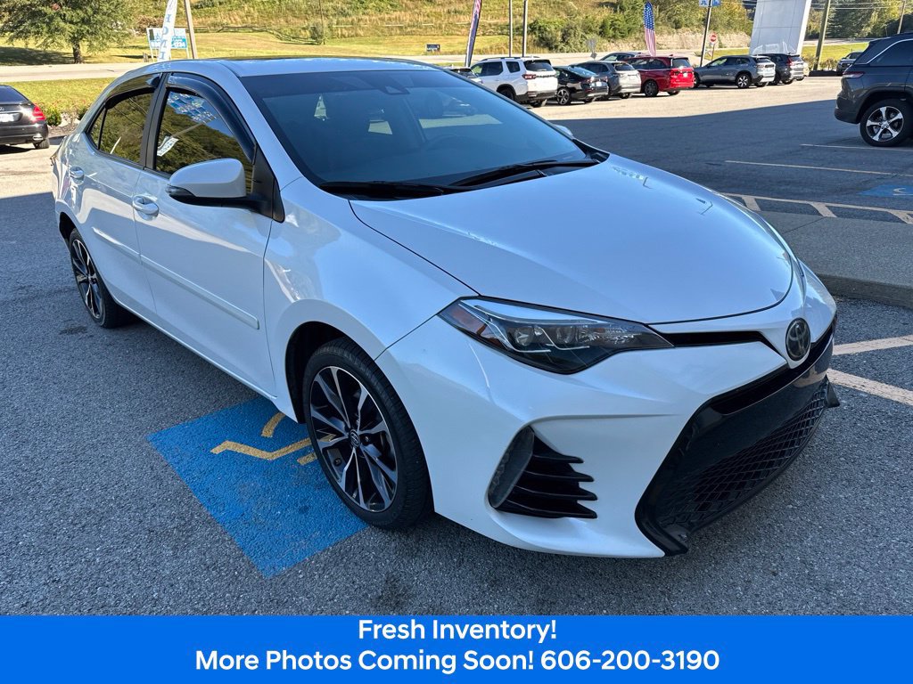 Used 2018 Toyota Corolla XSE FWD image 7