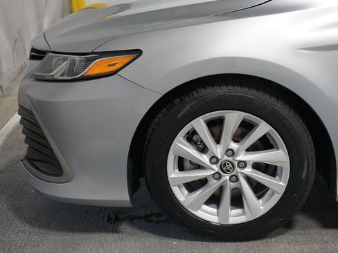 Certified 2023 Toyota Camry LE FWD image 5