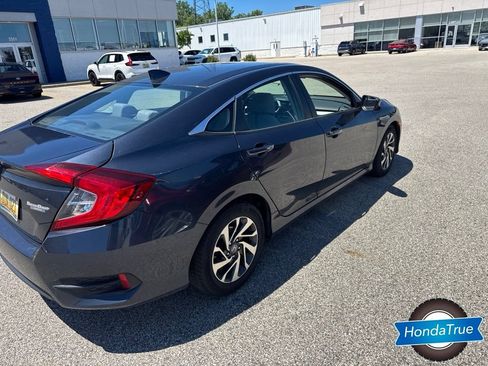 Used 2018 Honda Civic EX image 4