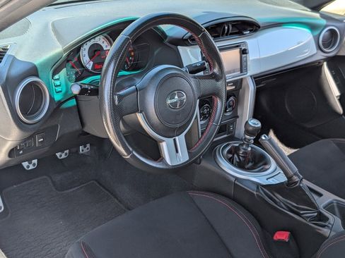 Used 2013 Scion FR-S image 12