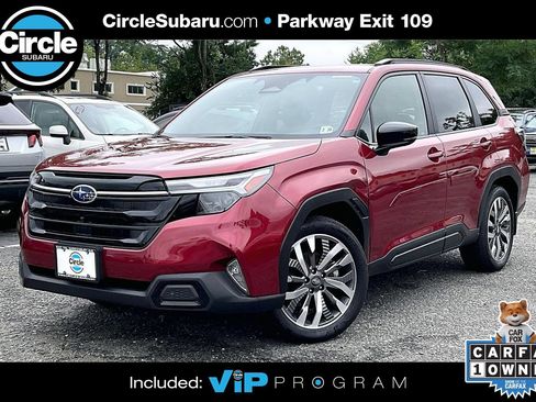 Certified 2025 Subaru Forester Touring w/ Popular Package - Touring AWD/4WD image 1