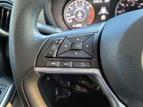 Used 2020 Nissan Kicks SV FWD image 26