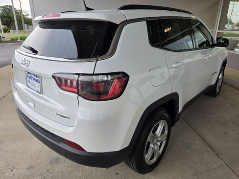 Used 2024 Jeep Compass Latitude AWD/4WD image 5