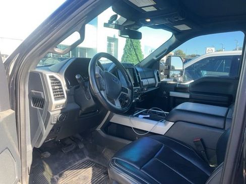 Used 2022 Ford F350 Lariat w/ Tremor Off-Road Package image 10