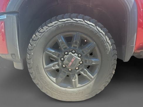 Used 2024 GMC Sierra 2500 AT4 w/ AT4 Premium Plus Package AWD/4WD image 16