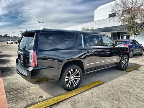 Used 2019 GMC Yukon XL Denali w/ Denali Ultimate Package image 11