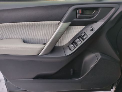 Used 2017 Subaru Forester 2.5i Premium w/ Popular Package #1A image 31