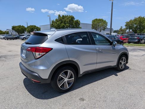 Used 2022 Honda HR-V EX image 4