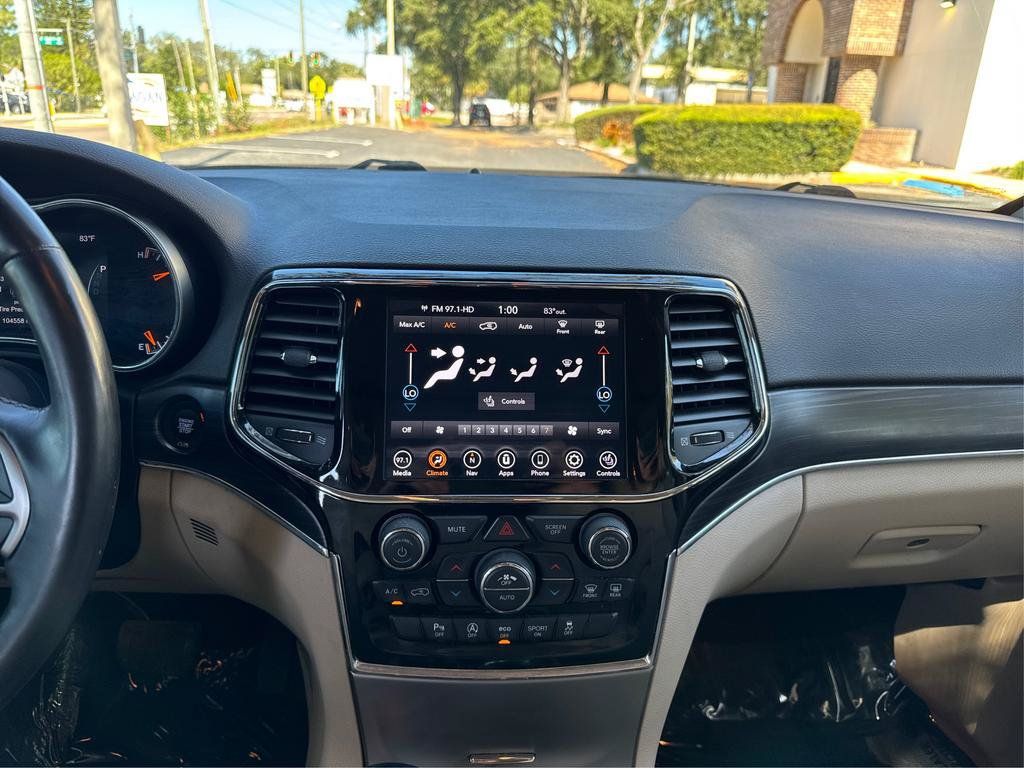 Used 2020 Jeep Grand Cherokee Limited w/ Trailer Tow Group IV AWD/4WD image 13