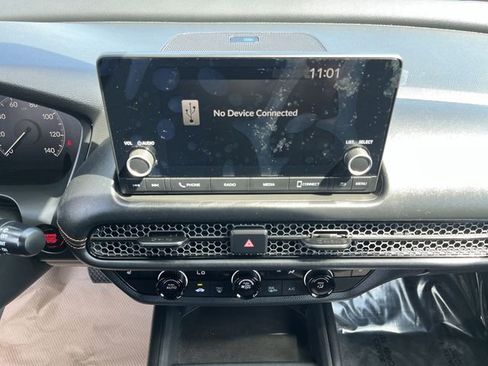 Used 2025 Honda HR-V Sport image 14