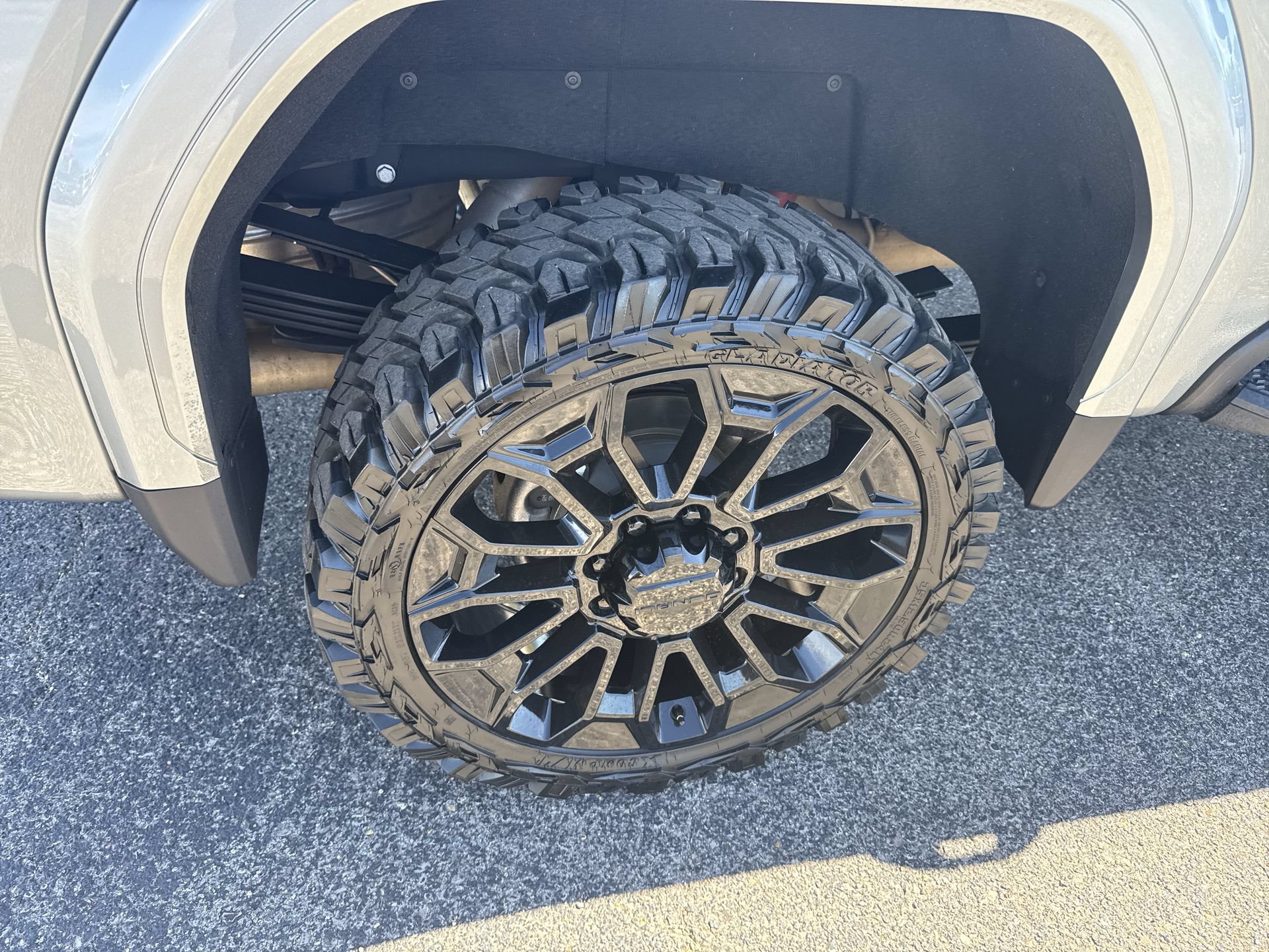 Certified 2025 GMC Sierra 3500 Denali Ultimate AWD/4WD image 40