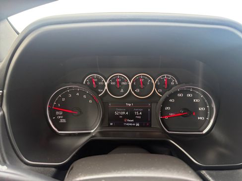 Used 2021 Chevrolet Suburban Z71 w/ Rear Media and Nav Package image 11