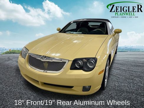 Used 2005 Chrysler Crossfire Limited RWD image 9