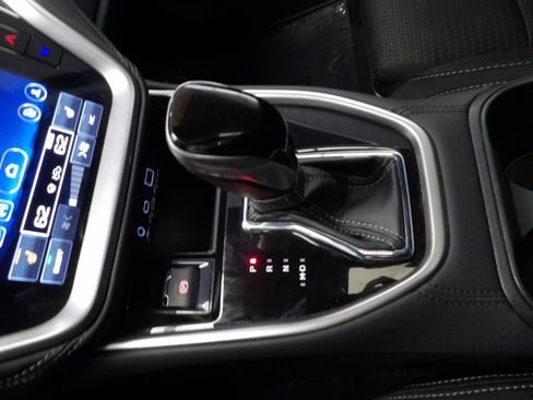 Used 2024 Subaru Outback Premium w/ Popular Package #1 image 32