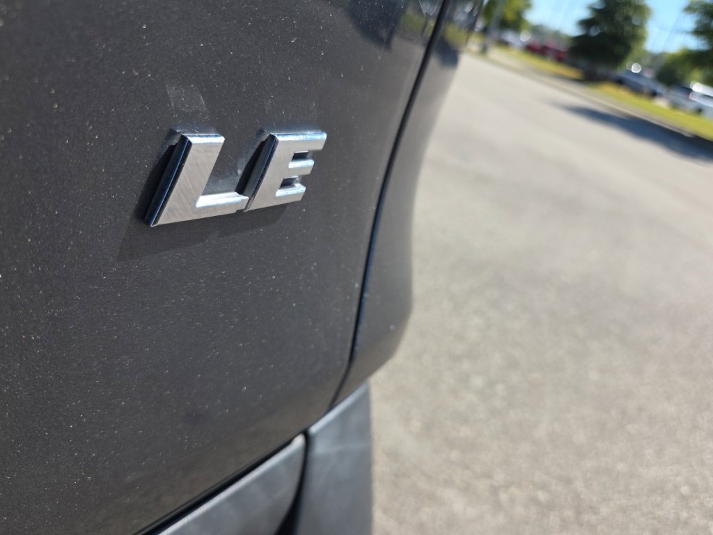 Used 2020 Toyota RAV4 LE FWD image 54