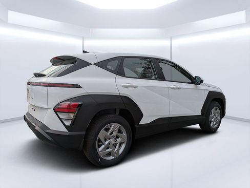 New 2026 Hyundai Kona SE FWD image 6