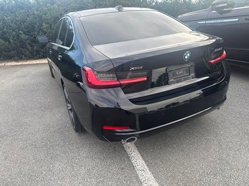 Used 2024 BMW 330i xDrive Sedan w/ Premium Package AWD/4WD image 7