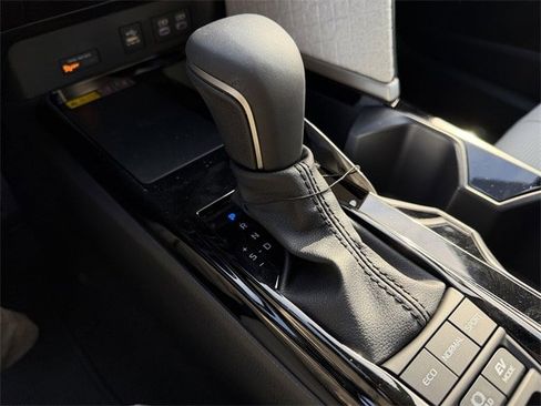 New 2026 Toyota Camry XLE image 18