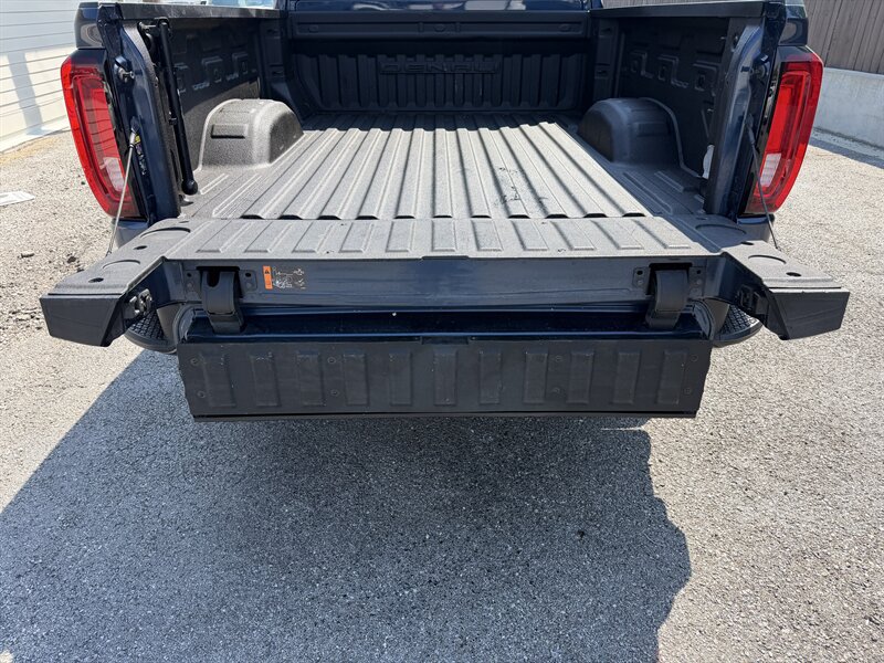 Used 2022 GMC Sierra 2500 Denali AWD/4WD image 26