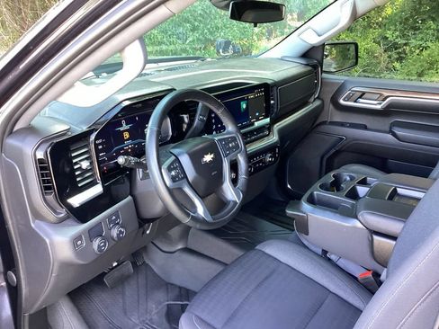 Used 2023 Chevrolet Silverado 1500 LT RWD image 34