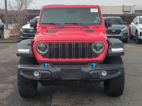 Used 2025 Jeep Wrangler Unlimited Rubicon 4xe w/ Safety Group AWD/4WD image 8