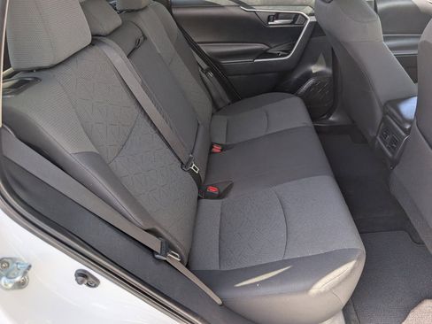 Used 2024 Toyota RAV4 XLE FWD image 5
