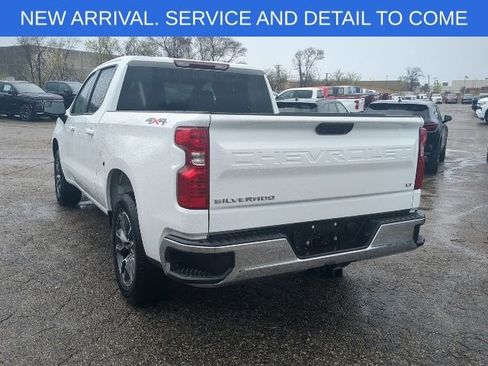 Used 2024 Chevrolet Silverado 1500 LT image 7