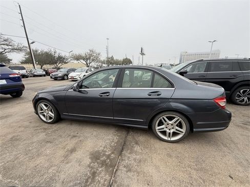 Used 2011 Mercedes-Benz C 300 Sedan image 8