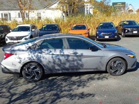 New 2025 Hyundai Elantra SEL w/ Cargo Package image 7