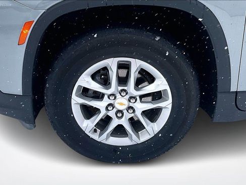 Used 2023 Chevrolet Traverse LS w/ Safety Package image 33