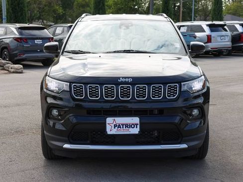 Used 2025 Jeep Compass Limited AWD/4WD image 2
