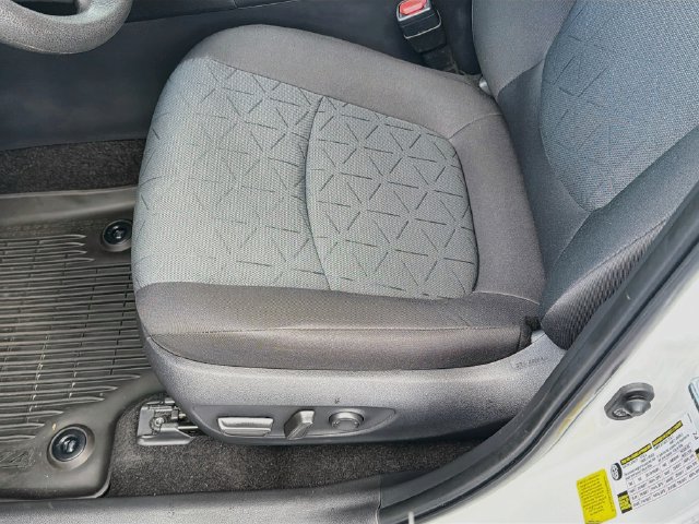 Used 2025 Toyota RAV4 XLE w/ Convenience Package FWD image 20