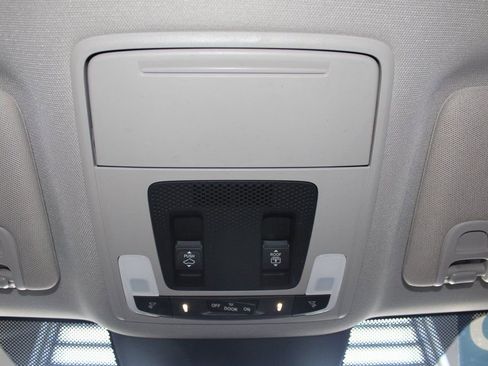 Used 2023 Honda Pilot Touring image 38