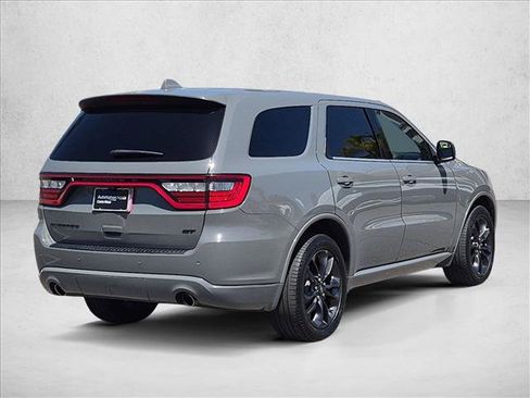 Used 2022 Dodge Durango GT RWD image 5