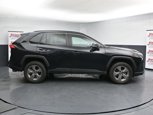 Used 2024 Toyota RAV4 XLE AWD/4WD image 9