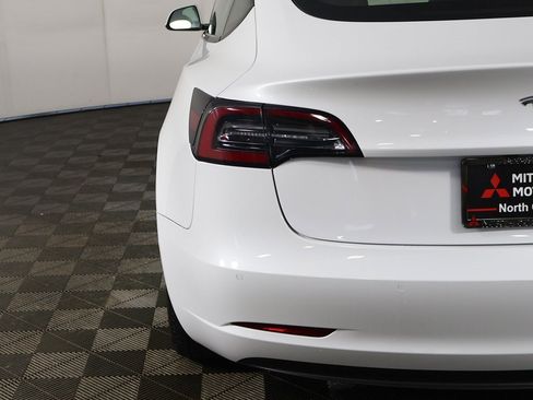Used 2022 Tesla Model 3 Standard Range image 15