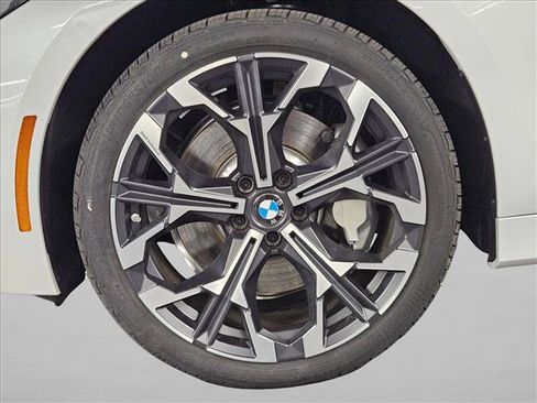 Used 2026 BMW 330i Sedan w/ Premium Package RWD image 16
