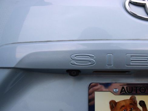Used 2017 Toyota Sienna XLE FWD image 10