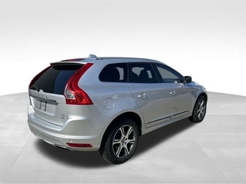 Used 2015 Volvo XC60 T6 w/ Proximity Package image 5