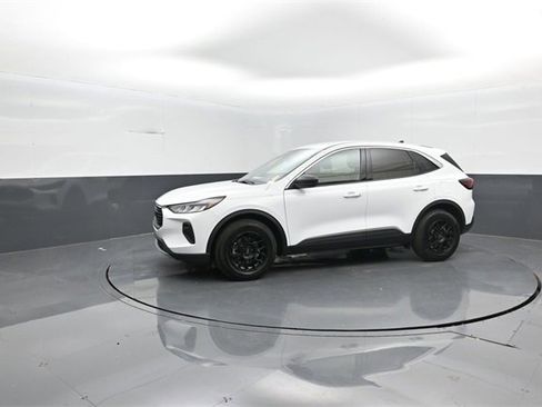 Certified 2024 Ford Escape Active image 4