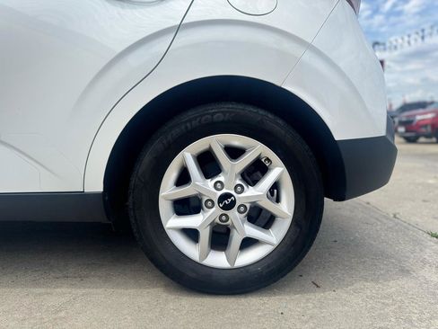 Used 2022 Kia Soul LX w/ Technology Package FWD image 24