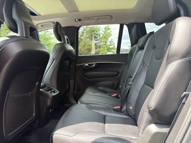 Used 2020 Volvo XC90 T6 Momentum AWD/4WD image 23