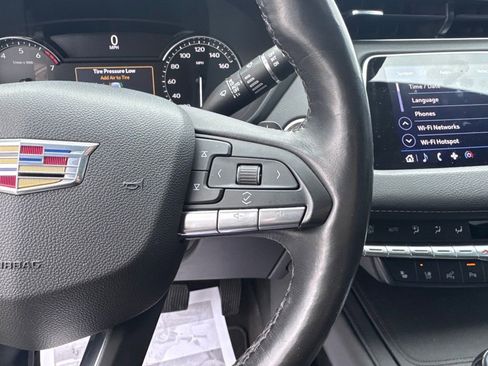 Used 2022 Cadillac XT4 Premium Luxury w/ LPO, Onyx Lite Package FWD image 16