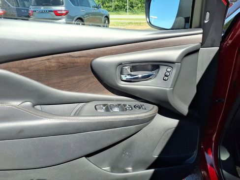 Certified 2023 Nissan Murano Platinum w/ Cargo Package FWD image 3