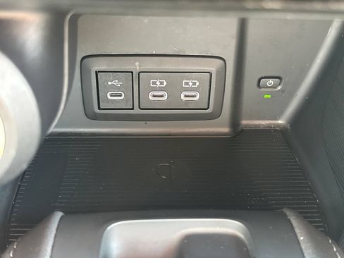 Used 2024 Toyota Venza XLE AWD/4WD image 27