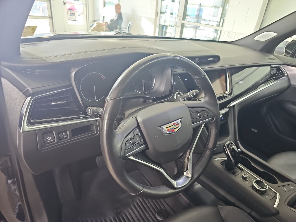 Used 2020 Cadillac XT6 Premium Luxury AWD/4WD image 22