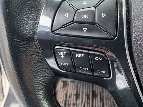 Used 2017 Ford Explorer Limited image 21