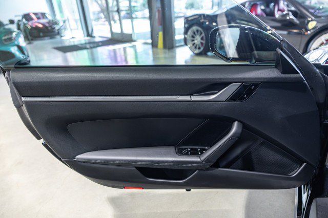 Used 2020 Porsche 911 Carrera 4S AWD/4WD image 30