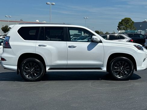 Used 2021 Lexus GX 460 Premium w/ Premium Package AWD/4WD image 6
