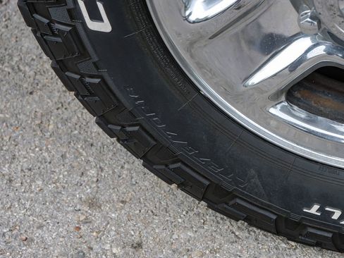 Used 2017 RAM 2500 Tradesman w/ Chrome Appearance Group image 64